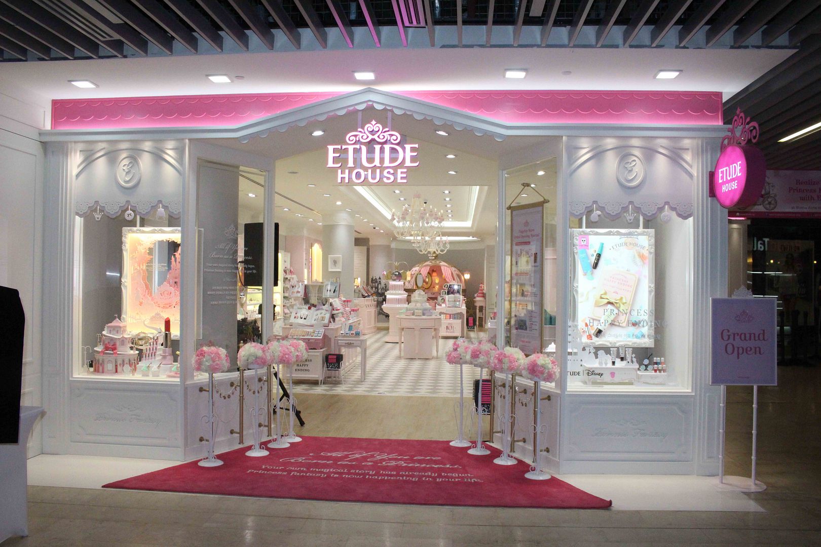 ETUDE HOUSE Celebrates the Opening of the World's Largest ...