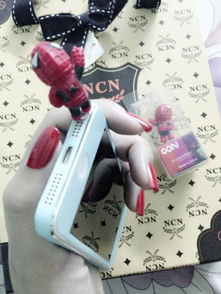 - Chuyên Skin màu iphone 5 , Phụ Kiện Độc cho Ip, miếng dán cho HTC, SONY,IP , ốp Đt - 26